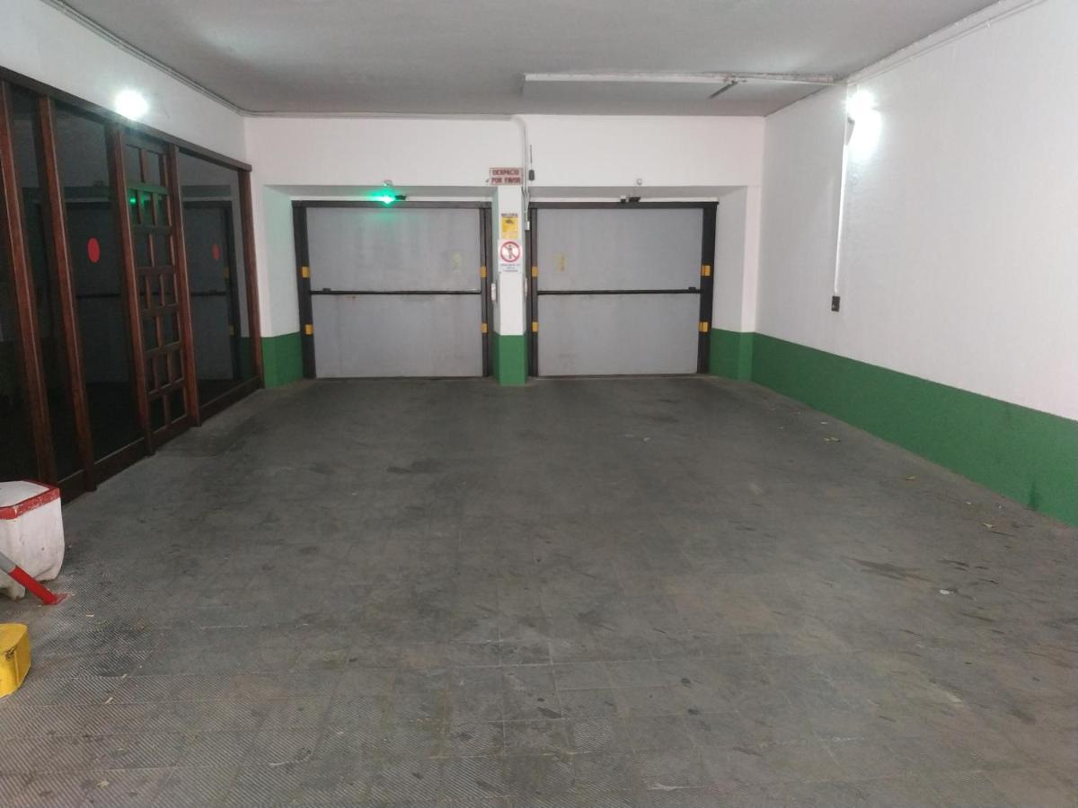 Center Sevilla Magdalena Premium, Free Parking Esterno foto